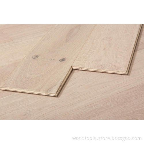 UV Lacquered Oak Multilayer Engineered Wood Flooring